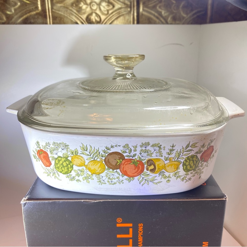 Vintage Corning Ware 2 L  Casserole Dish Spice Of Life Pyrex 8.5”